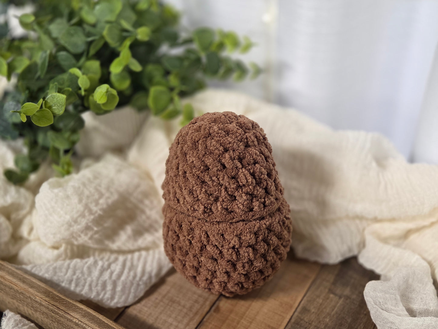 Hatching Chick - Dark Brown Egg with Ivory Tweed Chick