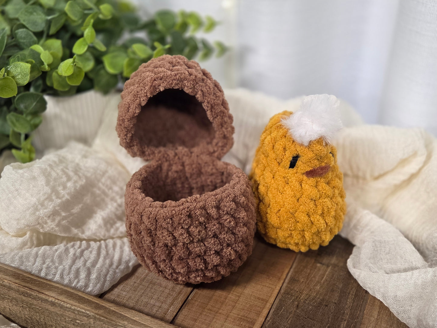 Hatching Chick - Dark Brown Egg with Yellow Chick