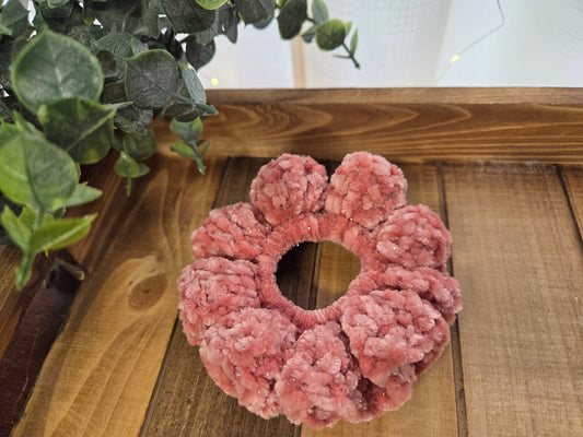 Velvet Scrunchie (Light Pink)