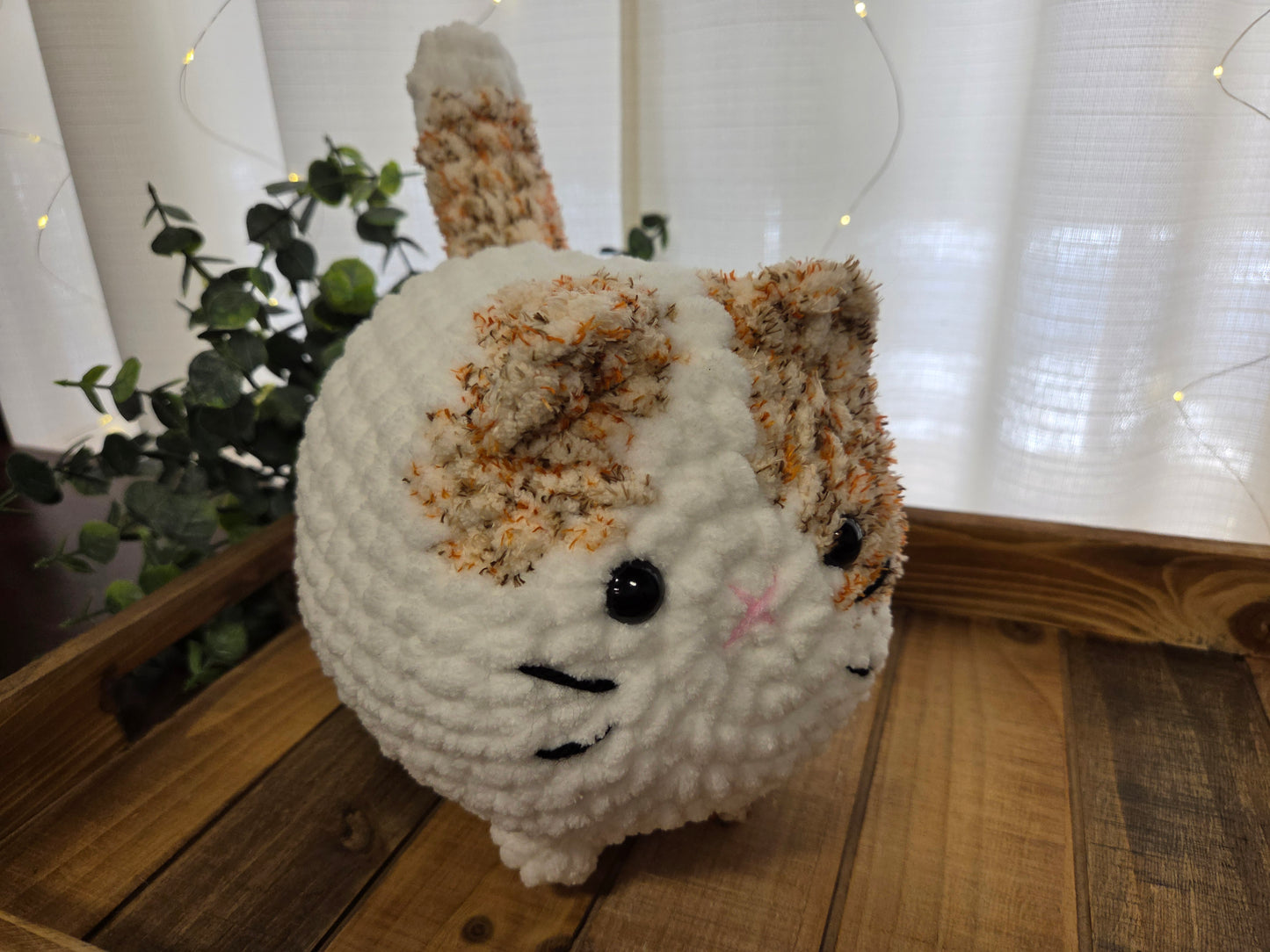 Orange Tweed & White Loaf Cat