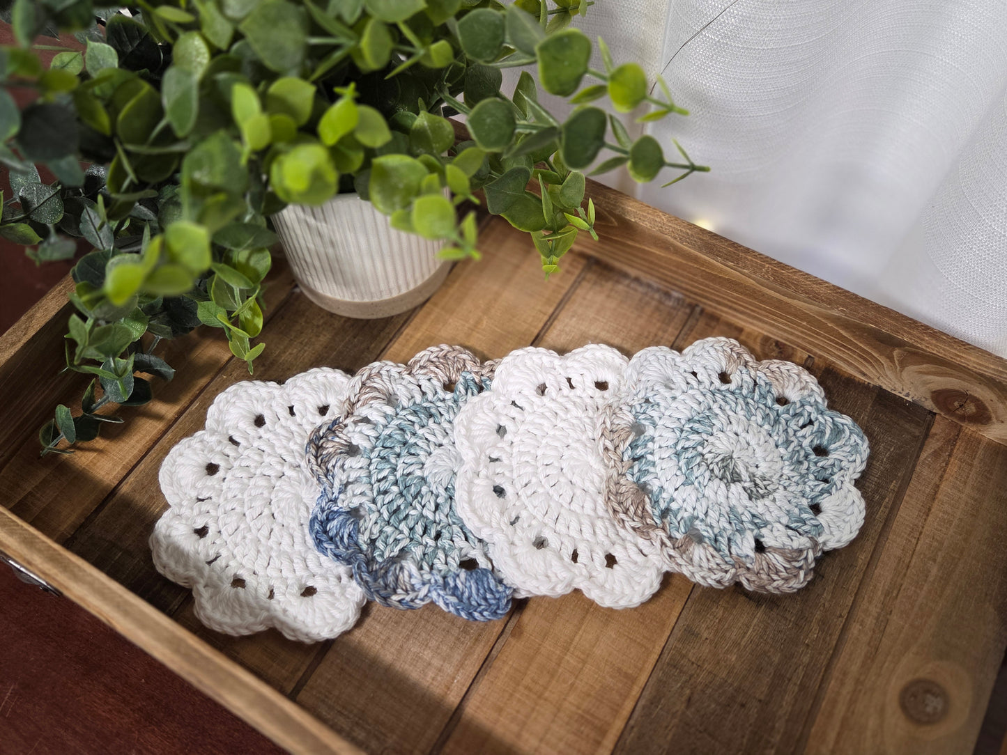Coasters - SET OF 4 - White and Moonlit Frost